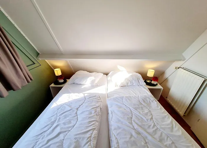 Quiet Family In Durbuy Hills Дюрбюи